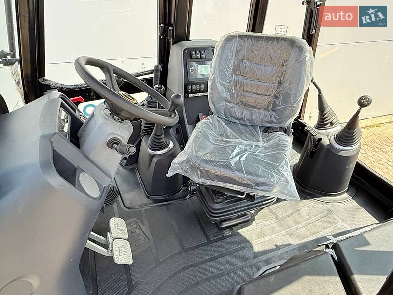 Екскаватор навантажувач JCB 3DX 2026 в Києві