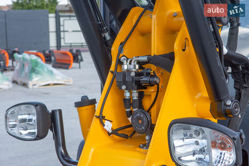 Фронтальный погрузчик JCB 403 2021 в Житомире