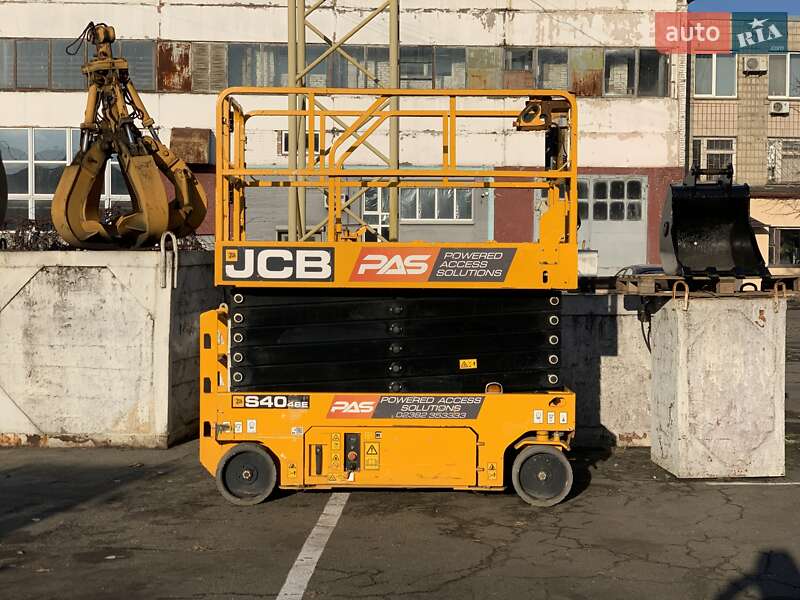 Ножичний підйомник JCB 406 2019 в Києві
