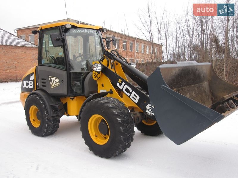JCB 406 2011