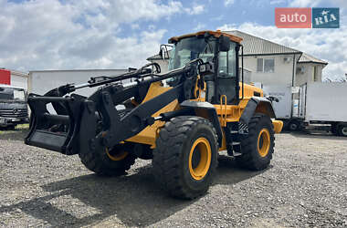 Фронтальный погрузчик JCB 436 2010 в Луцке