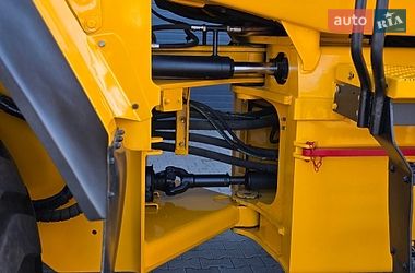 Фронтальный погрузчик JCB 437 2015 в Ровно