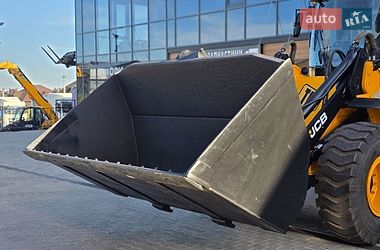 Фронтальный погрузчик JCB 437 2015 в Ровно