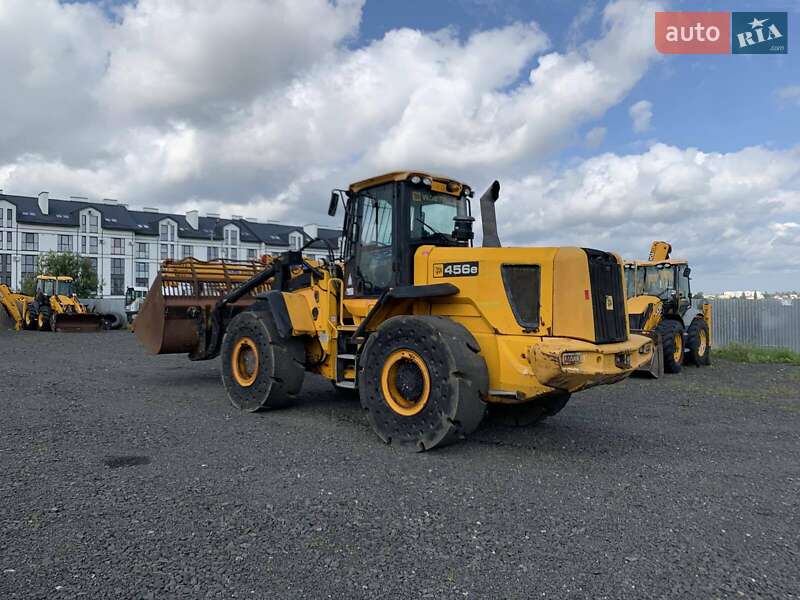 Фронтальный погрузчик JCB 456 2010 в Луцке