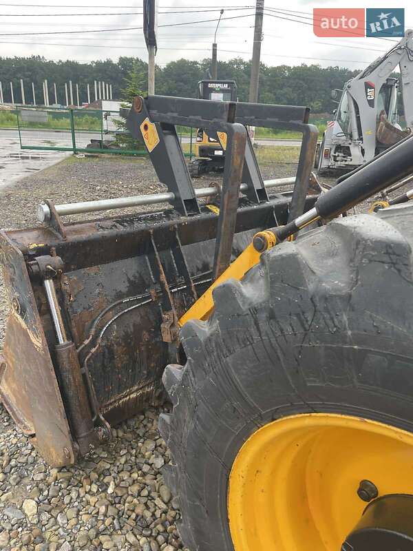 Екскаватор навантажувач JCB 4CX 2011 в Львові