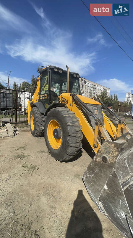 Екскаватор навантажувач JCB 4CX 2014 в Миколаєві