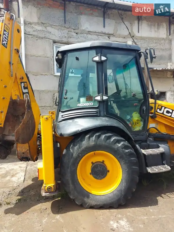 Экскаватор погрузчик JCB 4CX 2011 в 