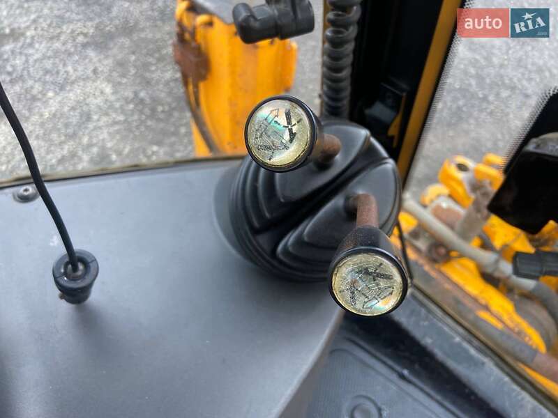 Екскаватор навантажувач JCB 4CX 2008 в Ковелі