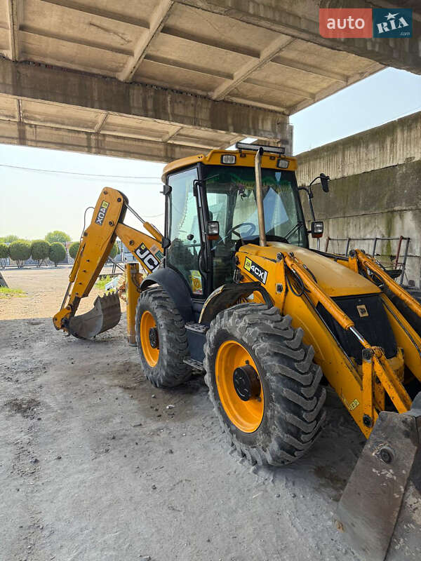 Екскаватор навантажувач JCB 4CX 2009 в Бородянці