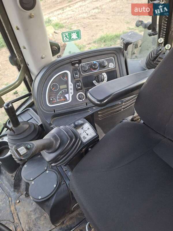 Екскаватор навантажувач JCB 4CX 2010 в Східниці
