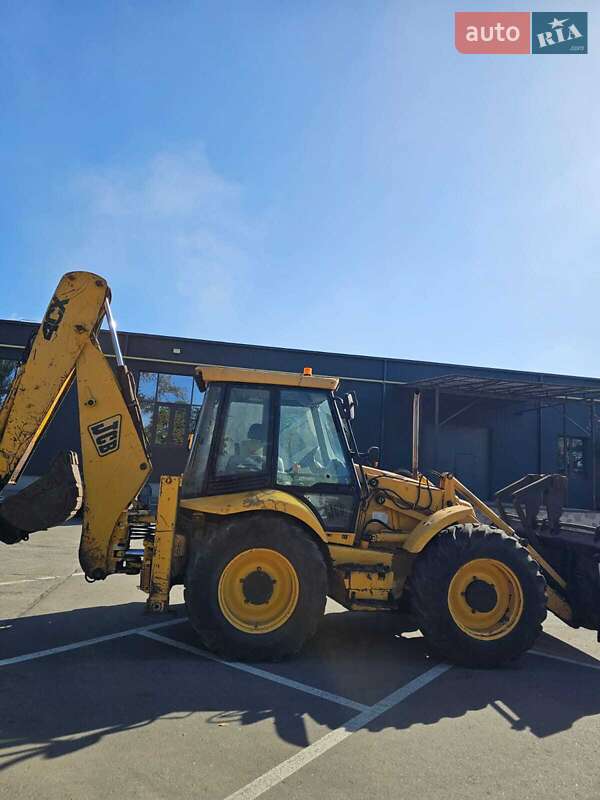 Екскаватор навантажувач JCB 4CX 1999 в Кривому Розі