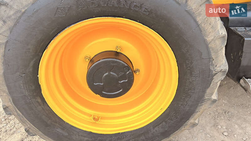 Экскаватор погрузчик JCB 4CX 2013 в Николаеве