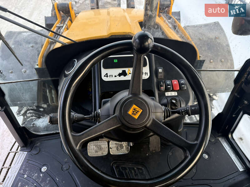 Экскаватор погрузчик JCB 4CX 2016 в Киеве