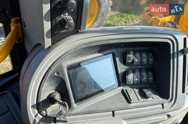 Экскаватор погрузчик JCB 4CX 2022 в Виноградове фото 9 Экскаватор погрузчик JCB 4CX 2022 в Виноградове