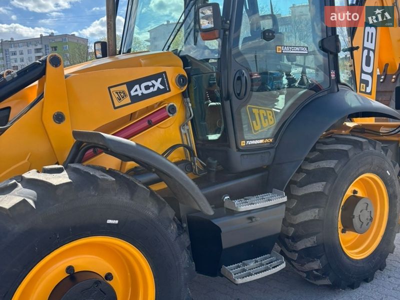 JCB 4CX 2011