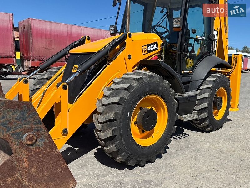 JCB 4CX 2012