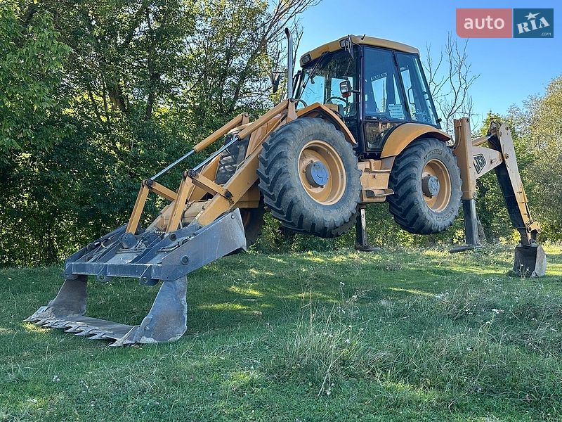 Экскаватор погрузчик JCB 4CX 2003 в Гнивани