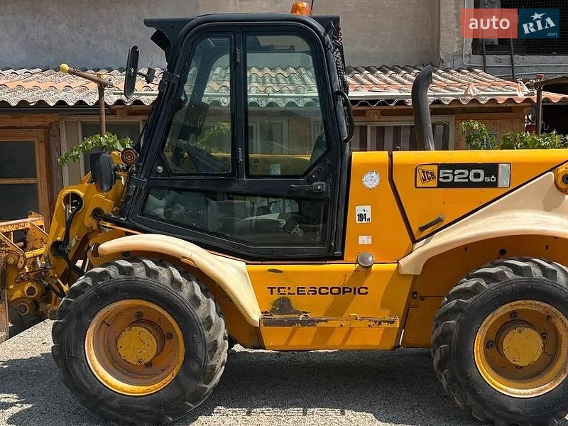 Фронтальный погрузчик JCB 520-55 2005 в Черновцах