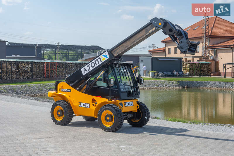 JCB 520 2017