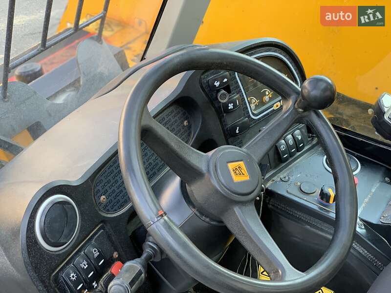 Телескопический погрузчик JCB 525-60 Hi-Viz 2017 в Киеве