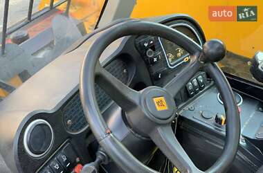 Телескопический погрузчик JCB 525-60 Hi-Viz 2017 в 