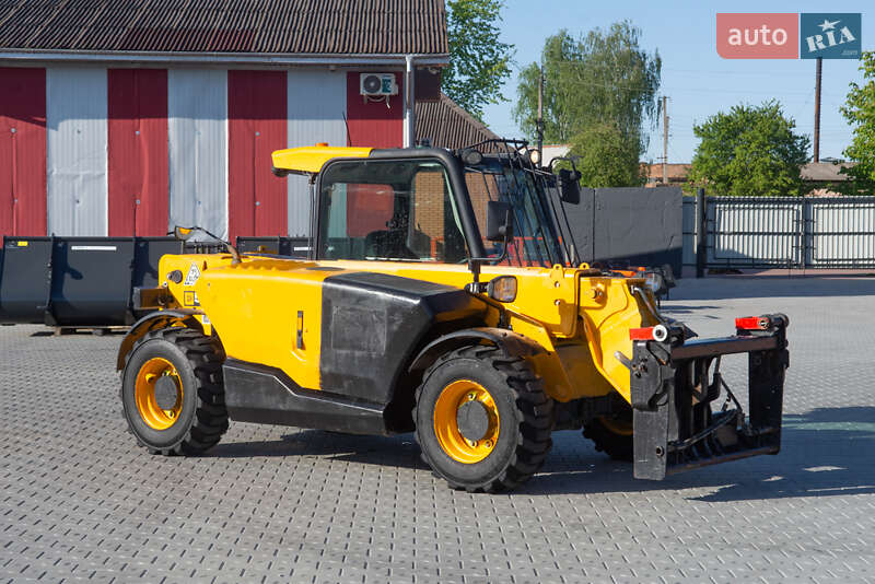 Подъемник телескопический JCB 525-60 Hi-Viz 2018 в 
