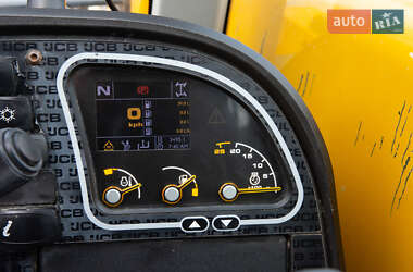 Подъемник телескопический JCB 525-60 Hi-Viz 2018 в 