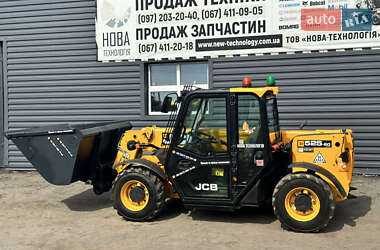 Телескопический погрузчик JCB 525-60 Hi-Viz 2015 в 