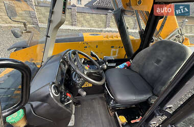 Телескопический погрузчик JCB 525 2017 в 