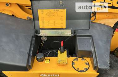 Подъемник телескопический JCB 526 2002 в 