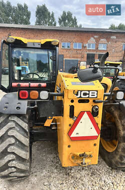 Телескопический погрузчик JCB 527-58 2012 в 