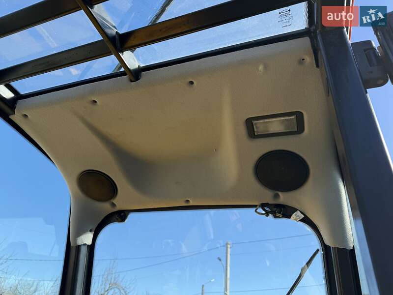 Телескопический погрузчик JCB 530-70 2005 в Луцке фото 8 Телескопический погрузчик JCB 530-70 2005 в Луцке