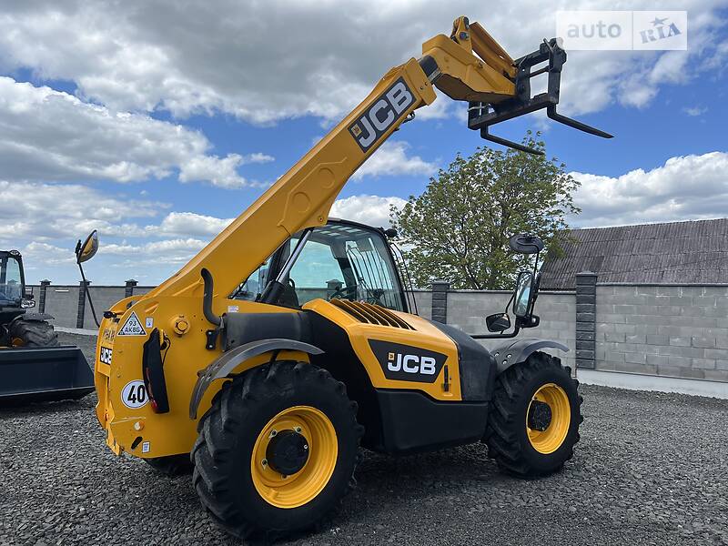 Телескопічні навантажувачі JCB 531-70 2015 в Луцьку