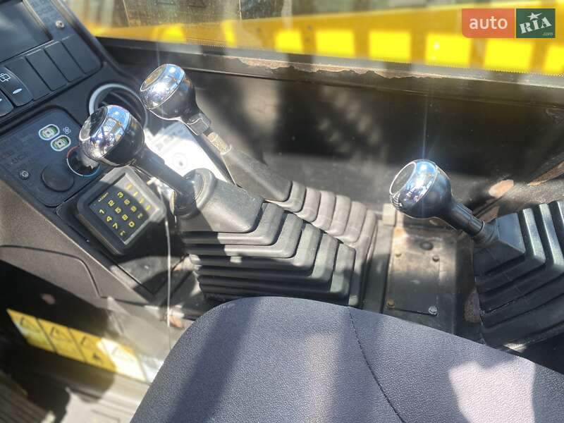Телескопічні навантажувачі JCB 531-70 2014 в Рівному
