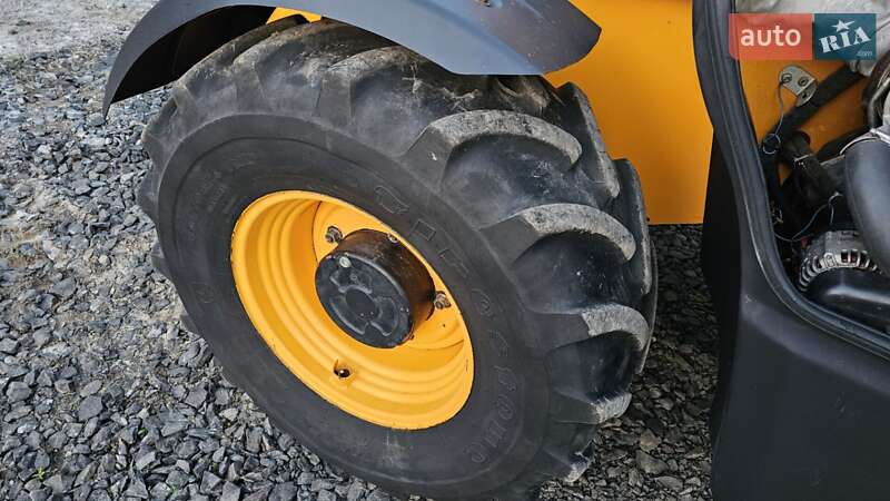 Телескопический погрузчик JCB 531-70 2013 в Луцке