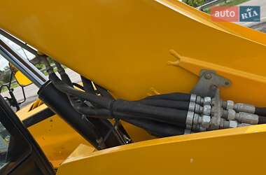Телескопический погрузчик JCB 531-70 2016 в 