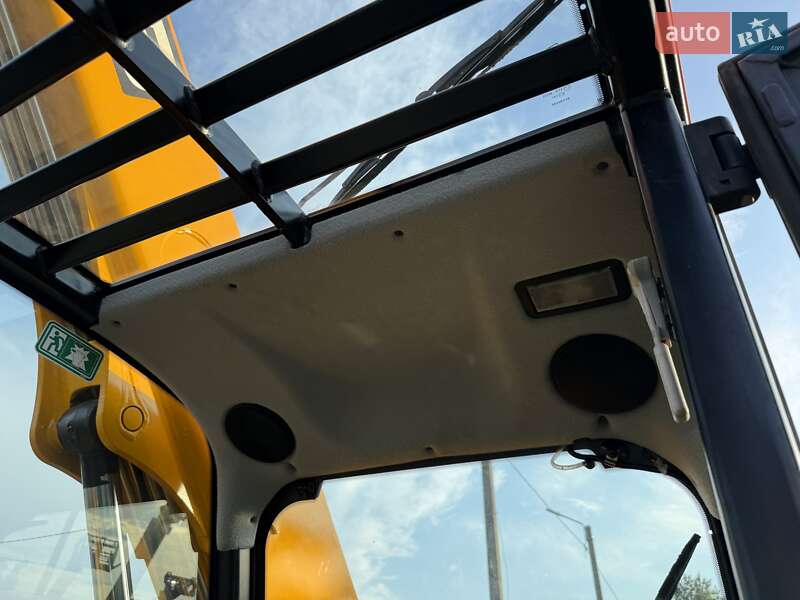 Телескопический погрузчик JCB 531-70 2011 в Луцке