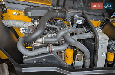 Телескопический погрузчик JCB 531-70 2015 в 