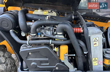 Телескопический погрузчик JCB 531-70 2009 в 