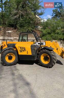 Телескопічні навантажувачі JCB 531-70 2012 в Ізмаїлі