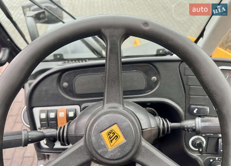 Телескопічні навантажувачі JCB 531-70 2015 в Радомишлі фото 16 Телескопічні навантажувачі JCB 531-70 2015 в Радомишлі