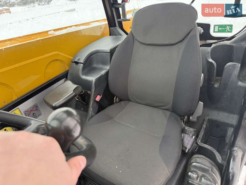 Телескопический погрузчик JCB 531-70 2010 в Луцке