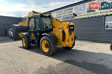 Телескопический погрузчик JCB 533-105 2009 в Черняхове