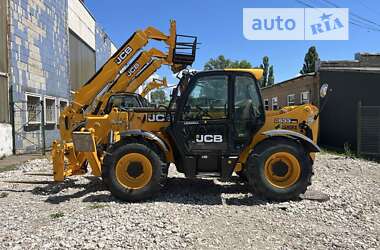 Телескопічні навантажувачі JCB 533-105 2012 в Києві