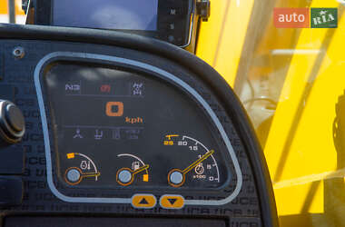 Подъемник телескопический JCB 533-105 2017 в 