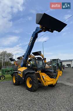 Телескопический погрузчик JCB 533-105 2015 в 
