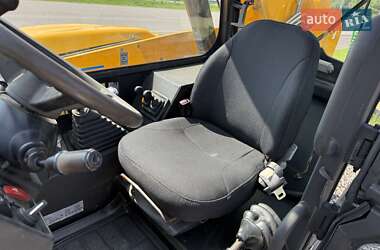 Телескопический погрузчик JCB 533-105 2011 в 