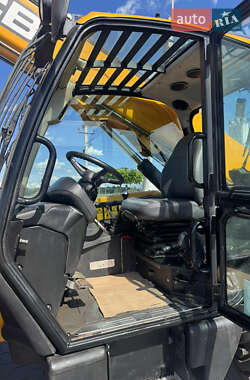 Телескопический погрузчик JCB 533-105 2007 в 