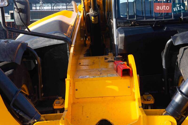 Підйомник телескопічний JCB 533-105 2017 в Житомирі