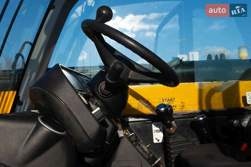 Підйомник телескопічний JCB 533-105 2017 в Житомирі